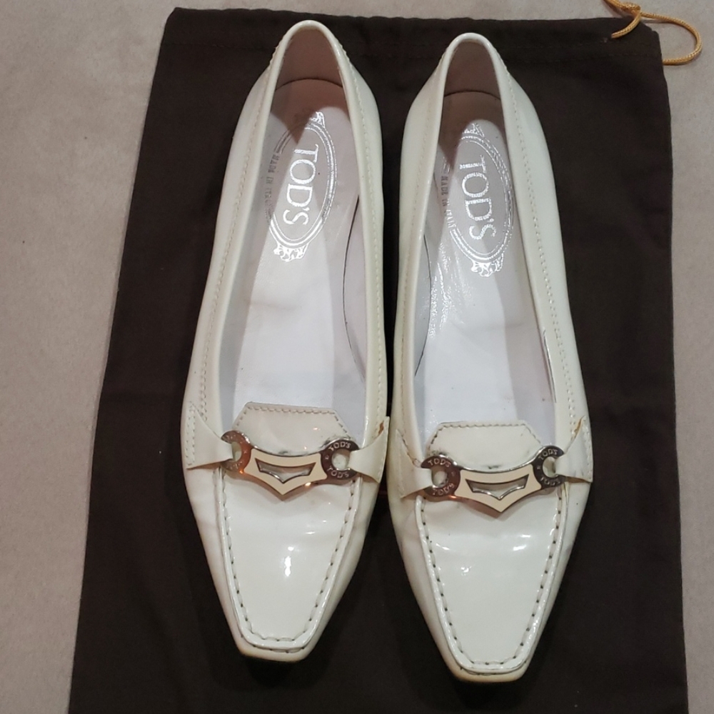 Tod's Patent Leather Cream Laofer size 37/7